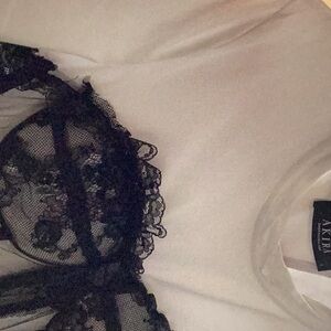Wht Shirt/corset